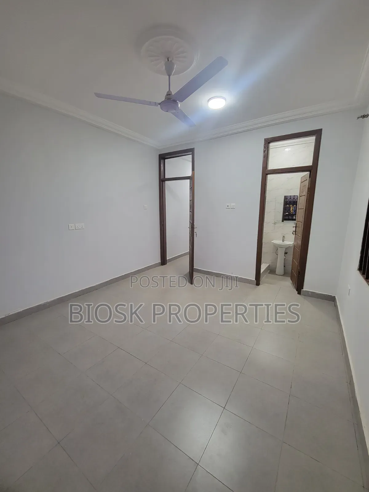 2bdrm Apartment in Biosk Properties, Malejor for rent