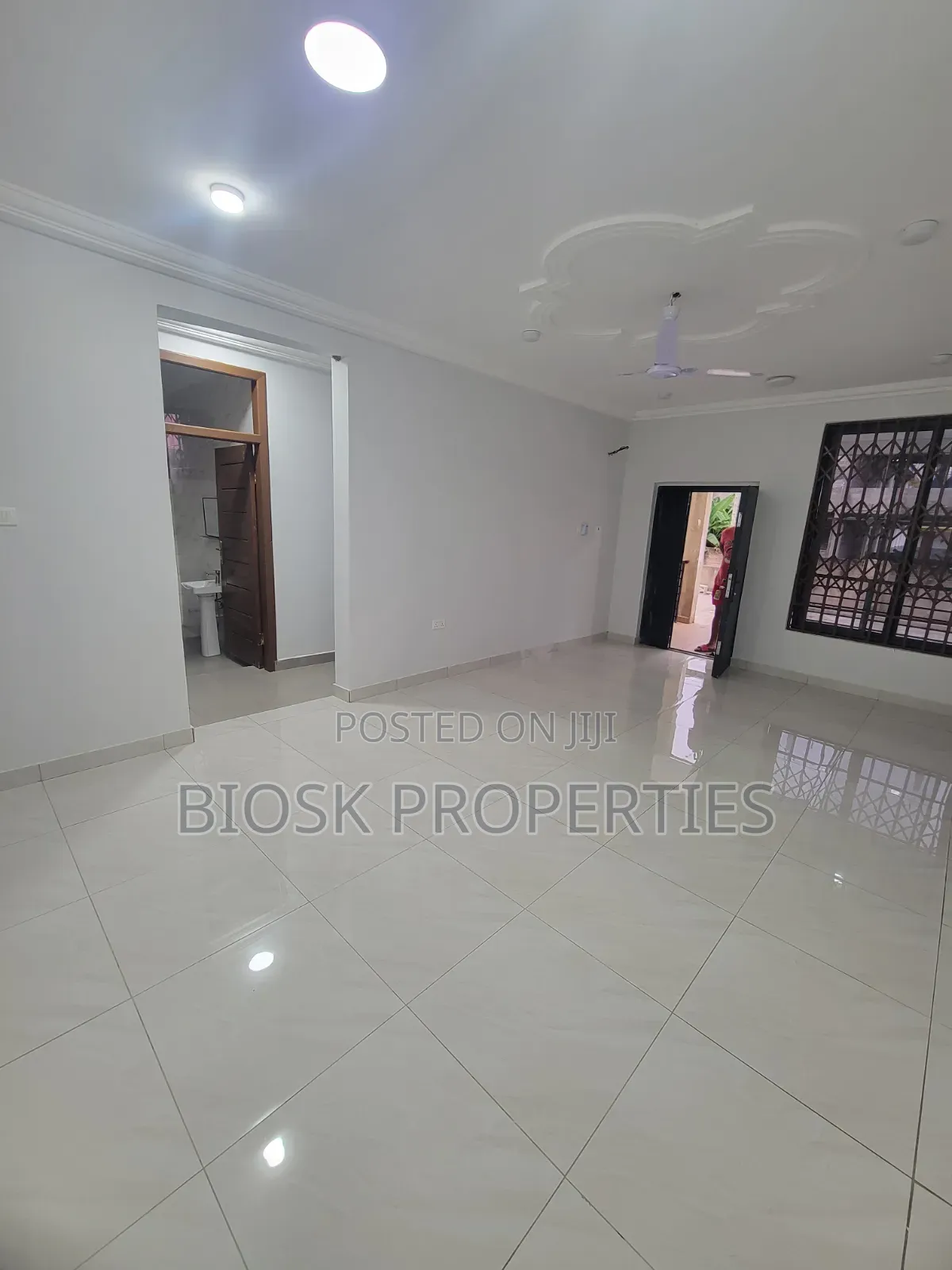 2bdrm Apartment in Biosk Properties, Malejor for rent