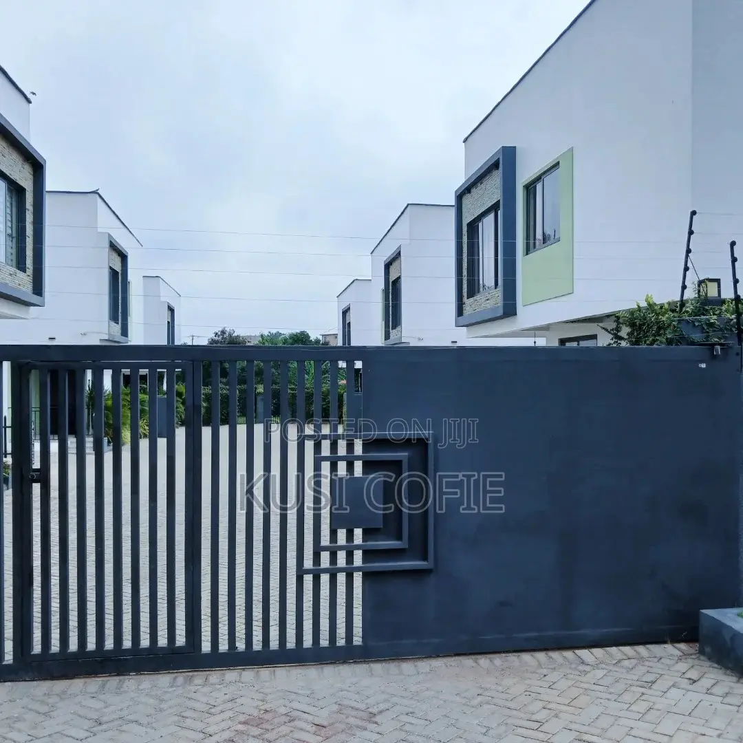 Furnished 3bdrm Townhouse/Terrace in North Legon for sale