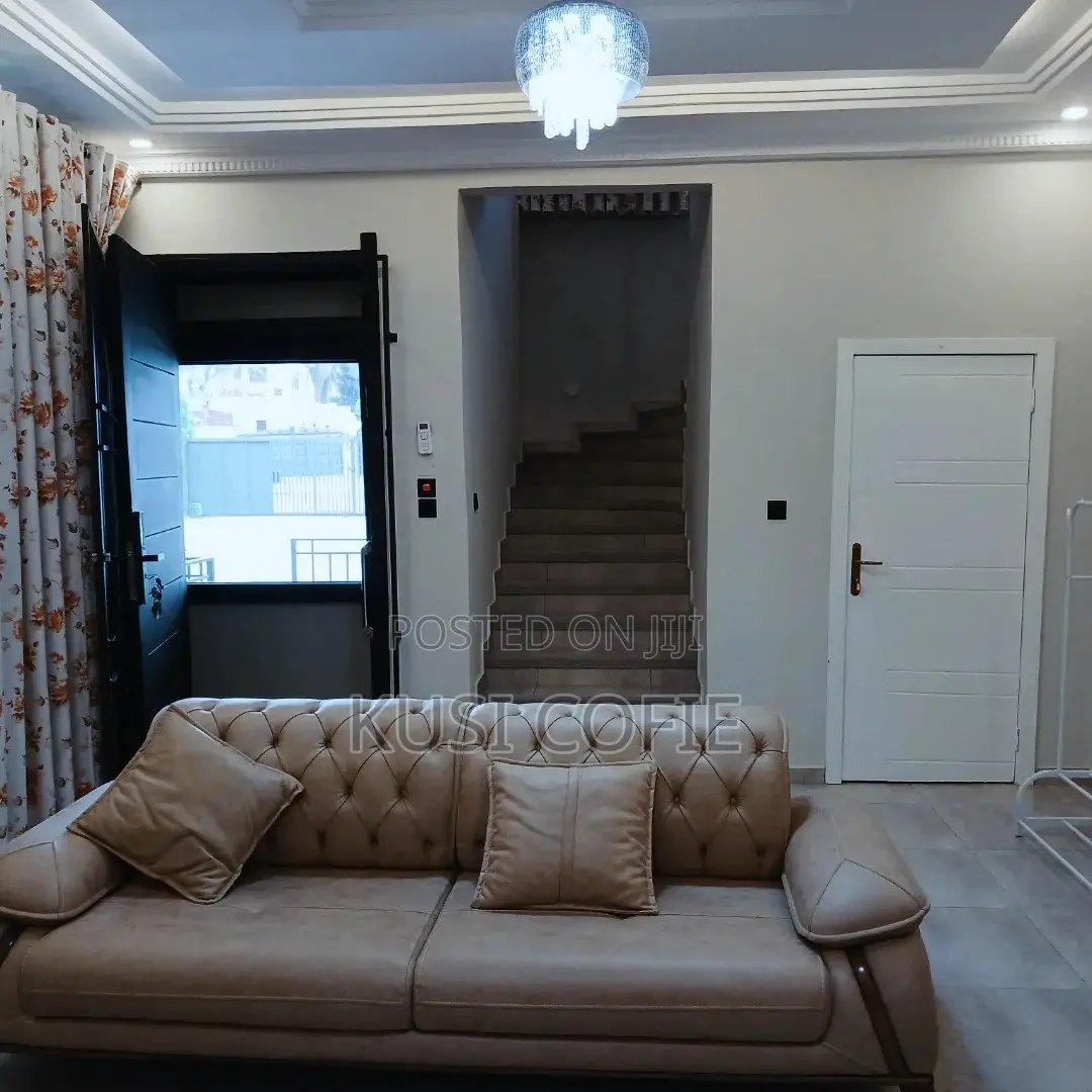 Furnished 3bdrm Townhouse/Terrace in North Legon for sale