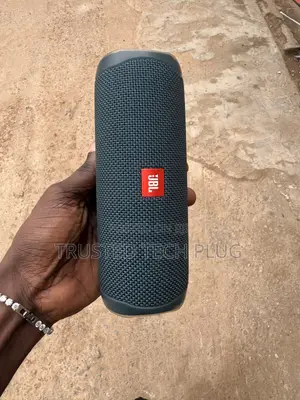 Preowned JBL Flip 5 Bluetooth Speaker From America in Stock