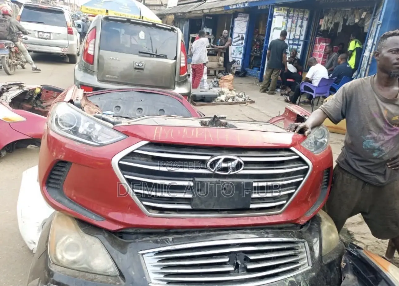 Hyundai Elantra 2017,2018 Front Cut