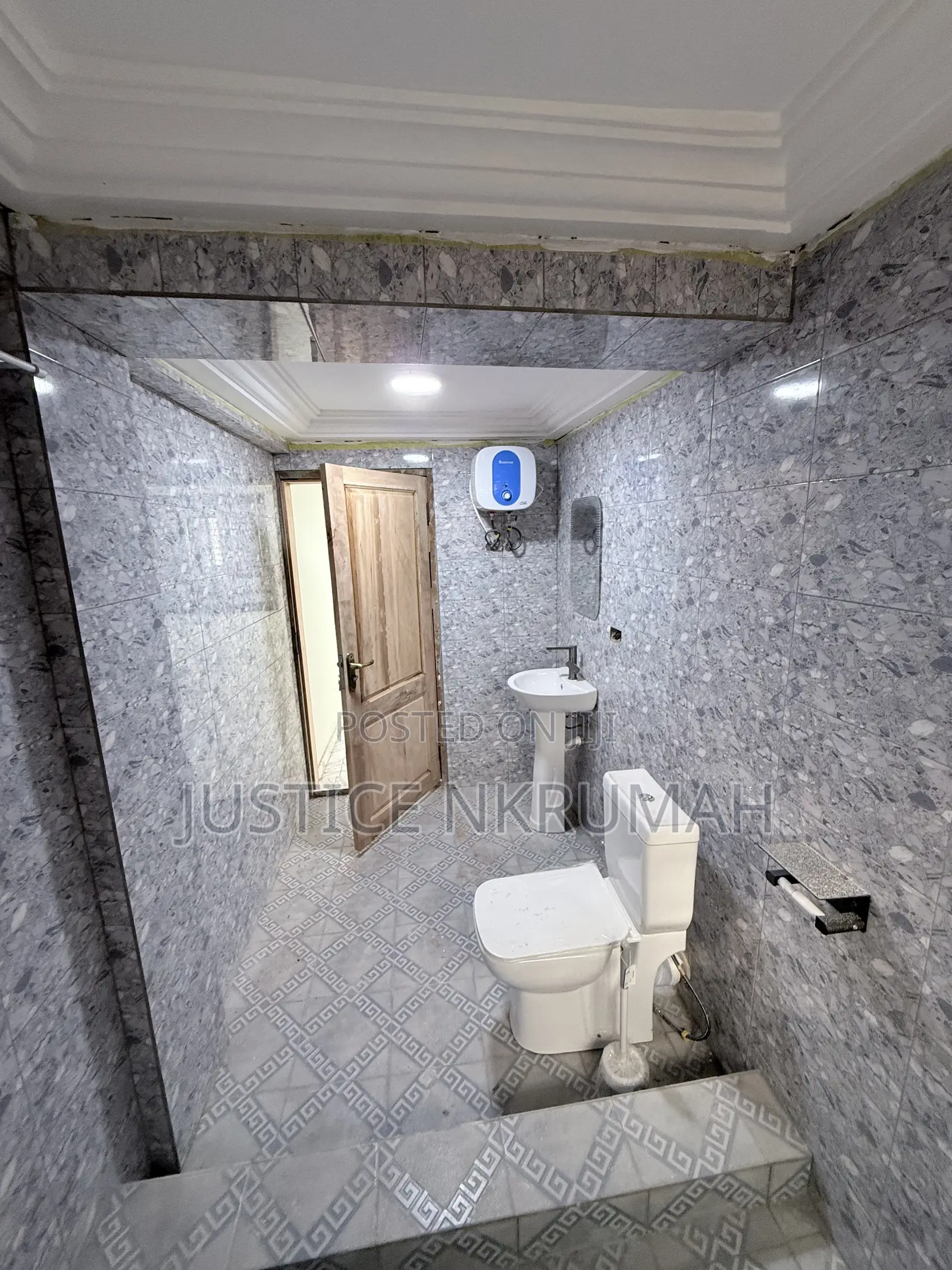 3bdrm Apartment in Mr. Justice Estate, West Hills Mall Area for rent