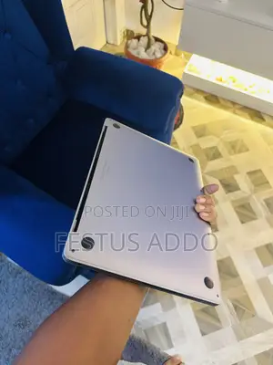 Laptop Apple MacBook Pro 2020 8GB Intel Core i5 SSD 256GB