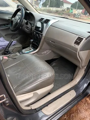 Toyota Corolla 2012 Gray