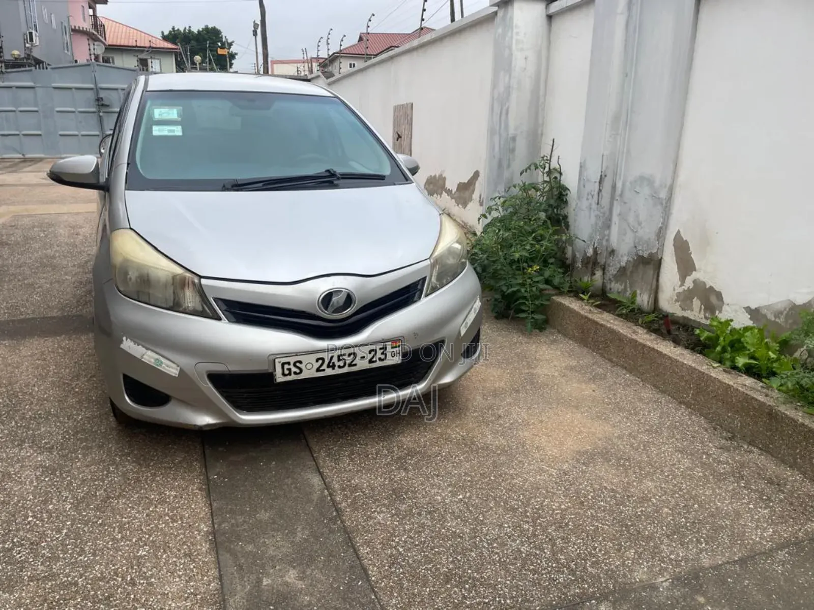 Toyota Vitz 1.3 AWD 3dr 2012 Silver