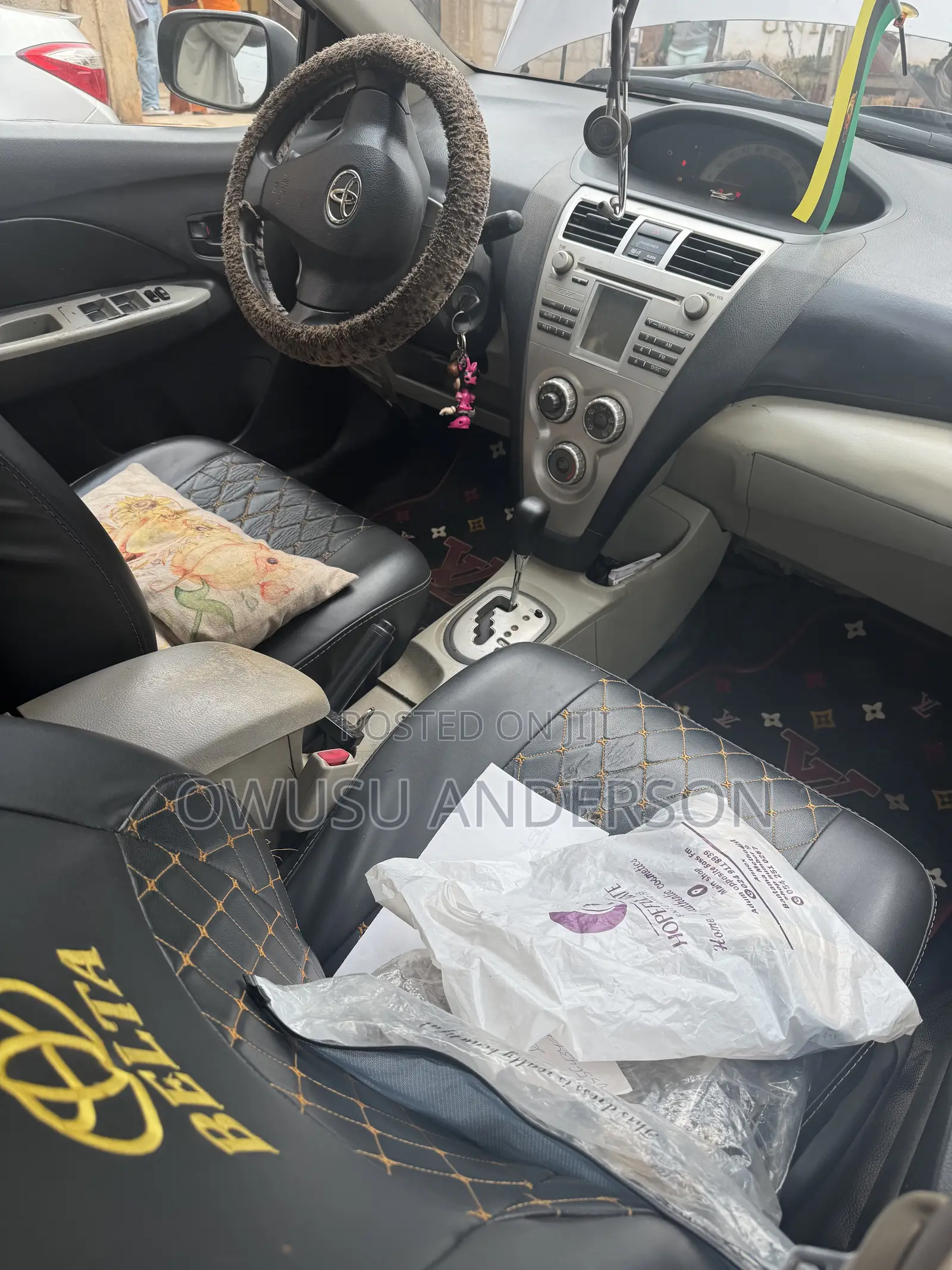Toyota Belta 2010 Silver