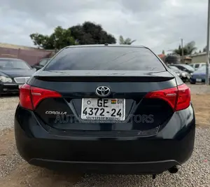 Toyota Corolla XSE (1.8L 4cyl 2A) 2018 Black