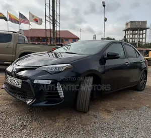 Toyota Corolla XSE (1.8L 4cyl 2A) 2018 Black