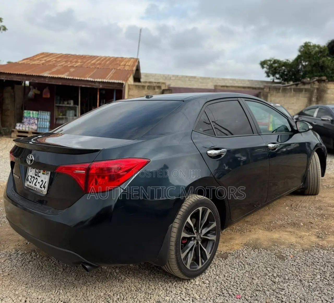 Toyota Corolla XSE (1.8L 4cyl 2A) 2018 Black
