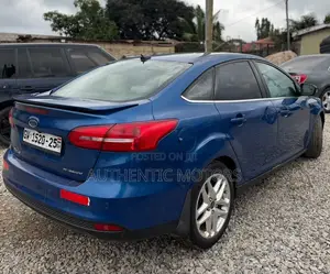 Ford Focus 2018 Blue