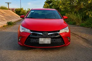 Toyota Camry 2016 Red