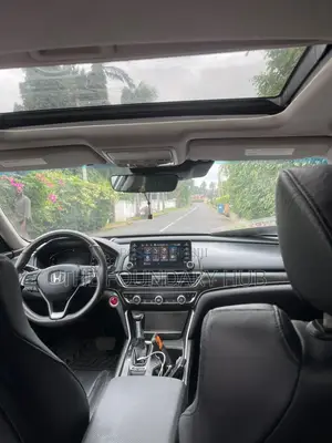 Honda Accord Touring 2018 White