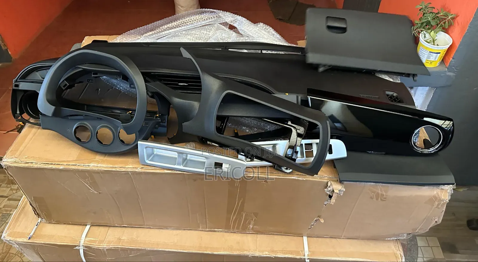 Brand New 2014 - 2018 Toyota Vitz Dashboards