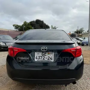 Toyota Corolla XSE (1.8L 4cyl 2A) 2018 Black