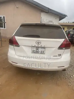 Toyota Venza Limited 2015 White
