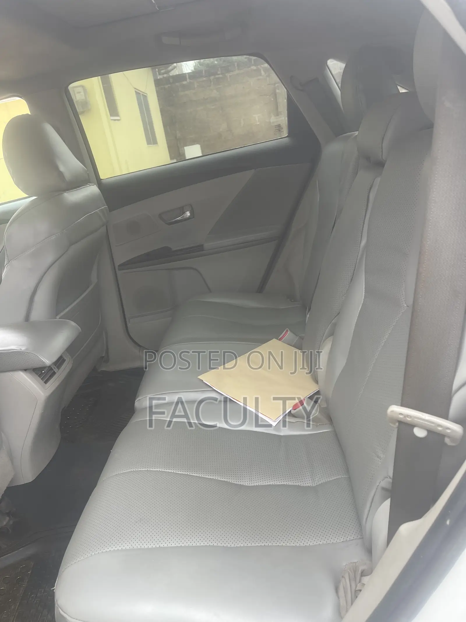 Toyota Venza Limited 2015 White