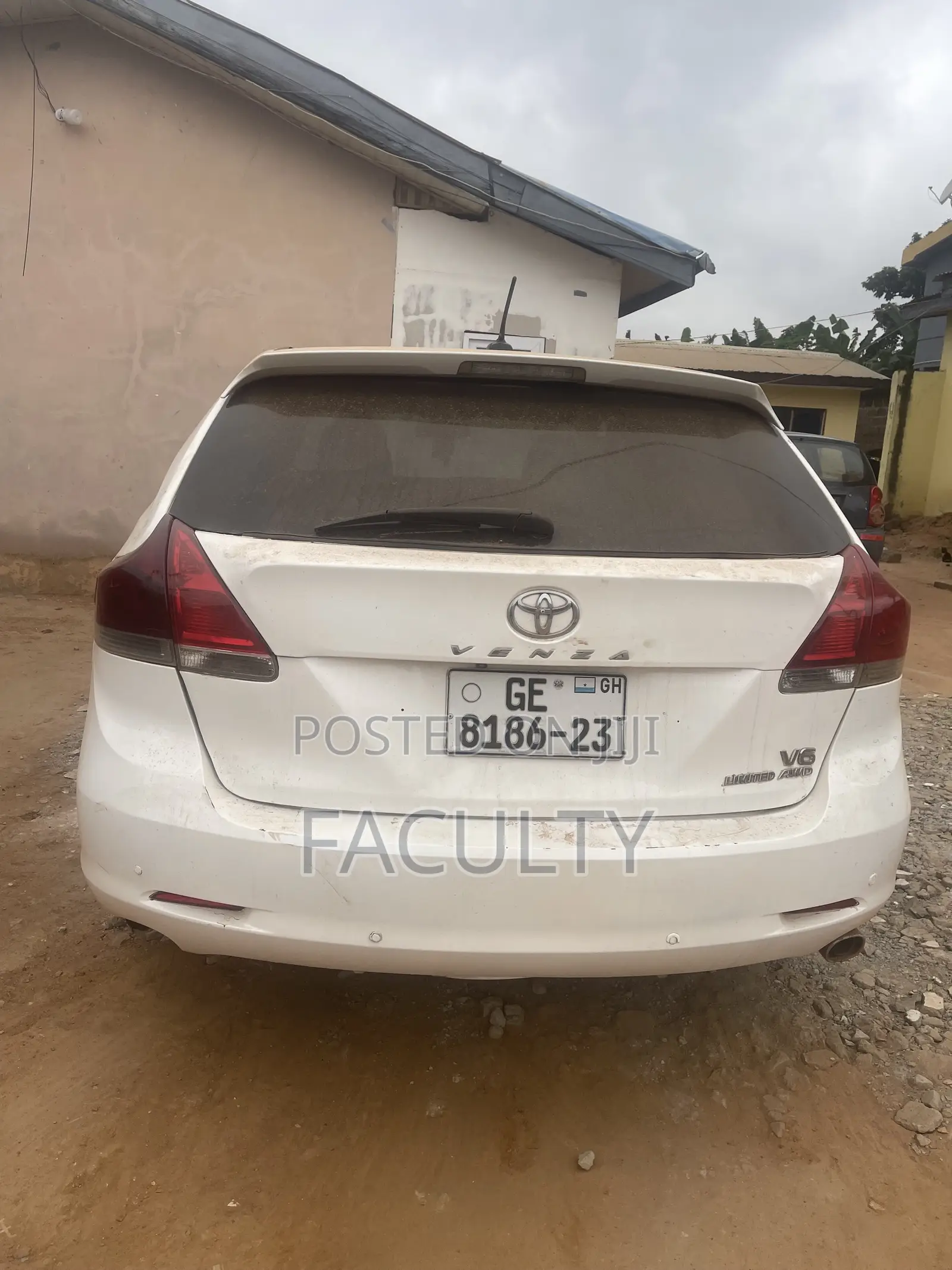 Toyota Venza Limited 2015 White