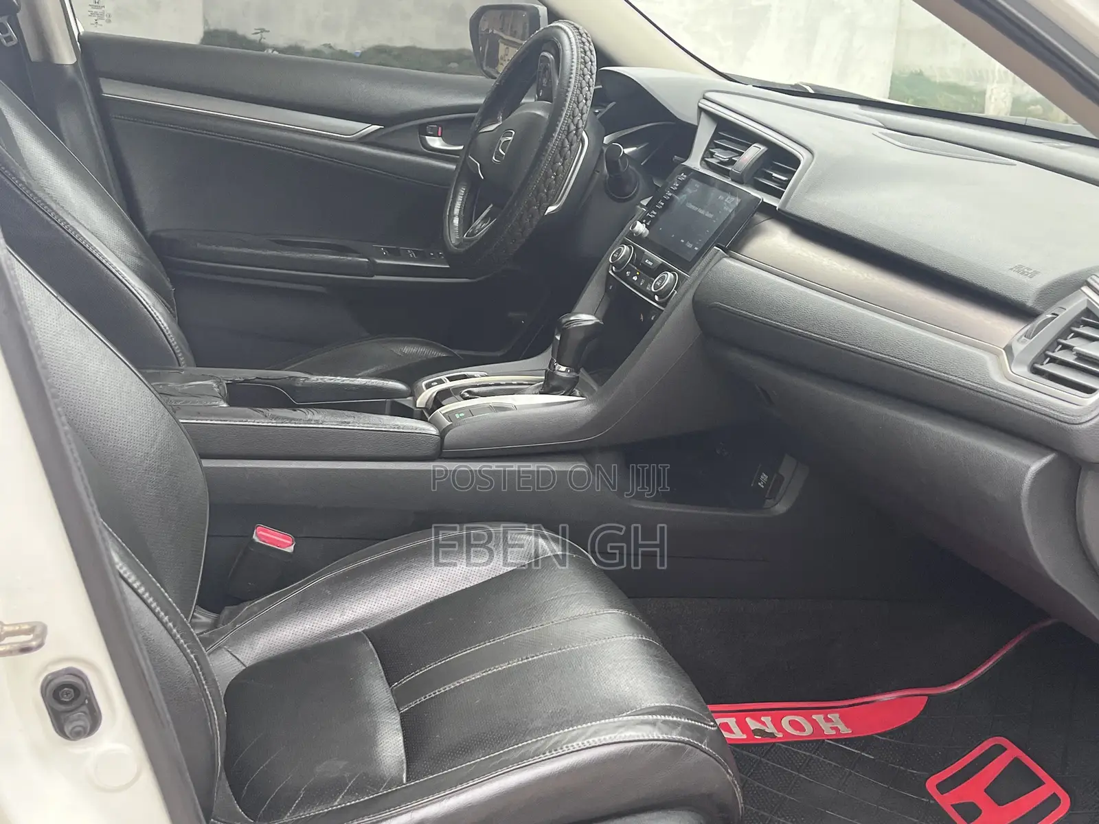 Honda Civic Touring 4dr Sedan (1.5L 4cyl) 2017 White