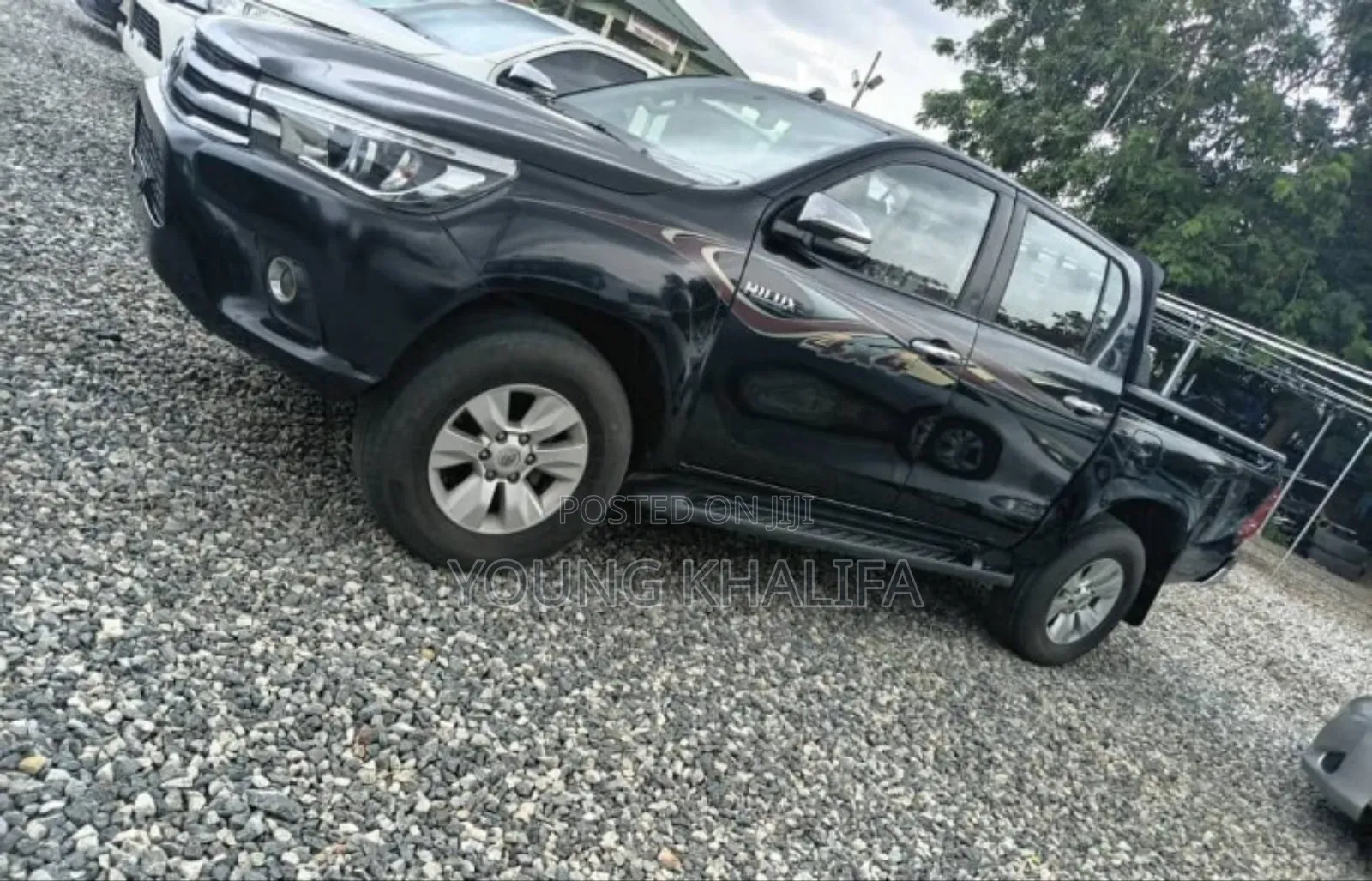 Toyota Hilux 2016 Black