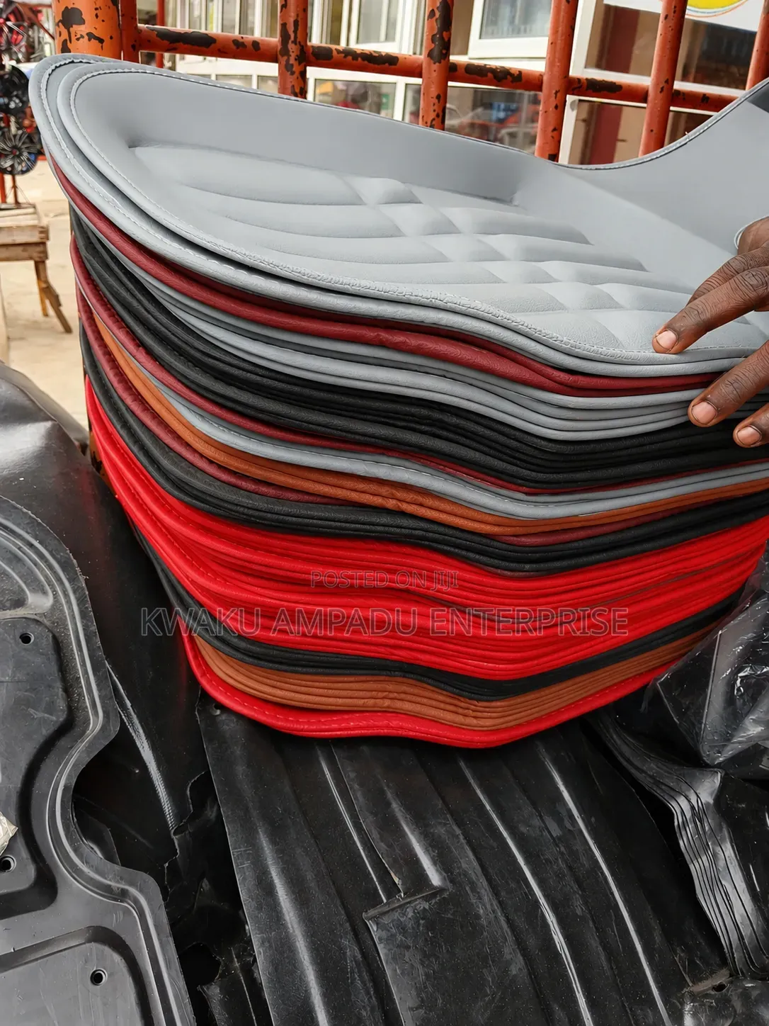 3d Bowl Car Mat With - Connected Rear Design