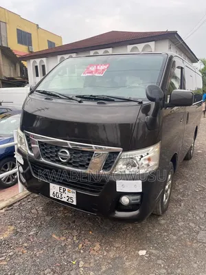 Nissan Caravan (Urvan) 2012 Black