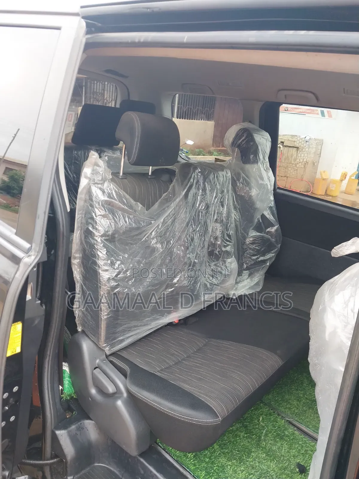 Toyota Voxy V 2WD 8-Seater 2013 Black