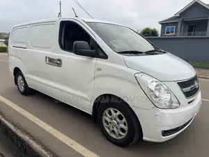 Hyundai Starex 2012 White