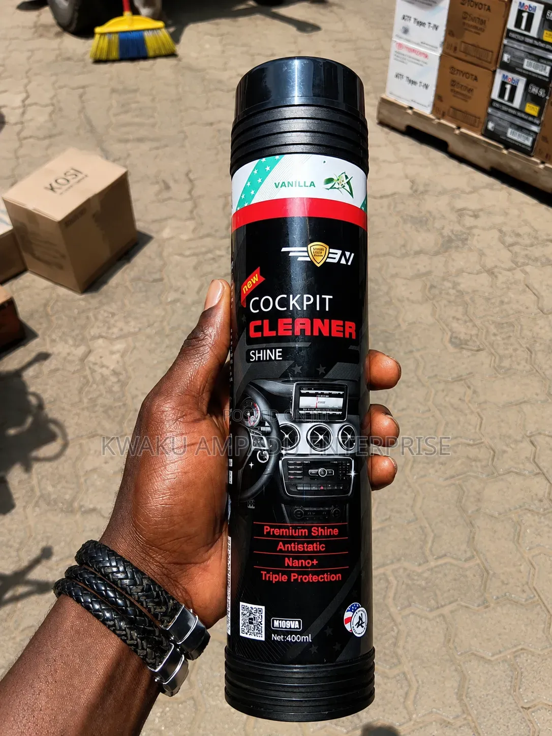 2 in 1 Car Cockpit Dashboard Cleaner and Freshener – 400ml