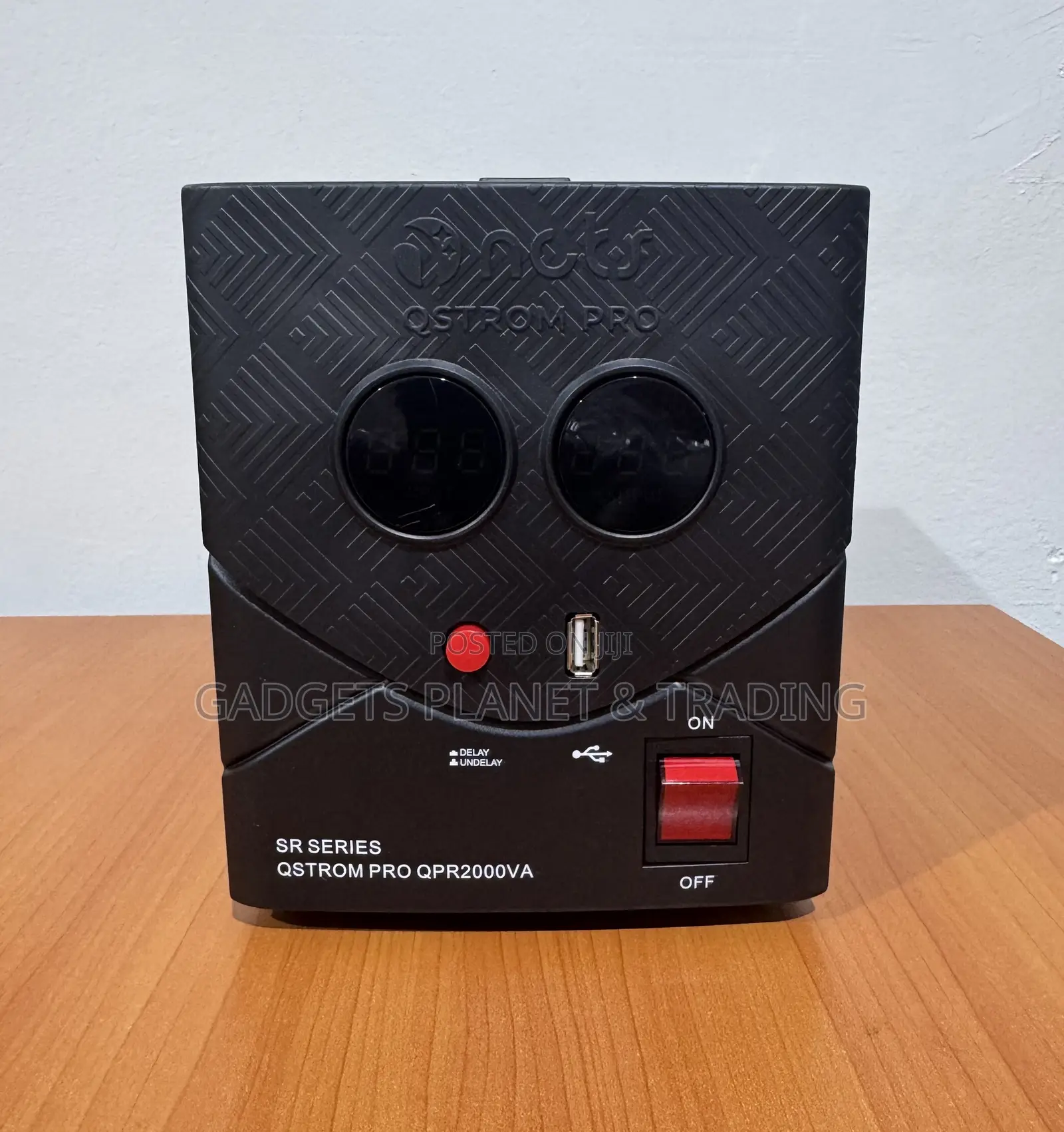 NCTS QSTROM Pro 2000VA Stabilizer / AVR With 110V and 220V Output