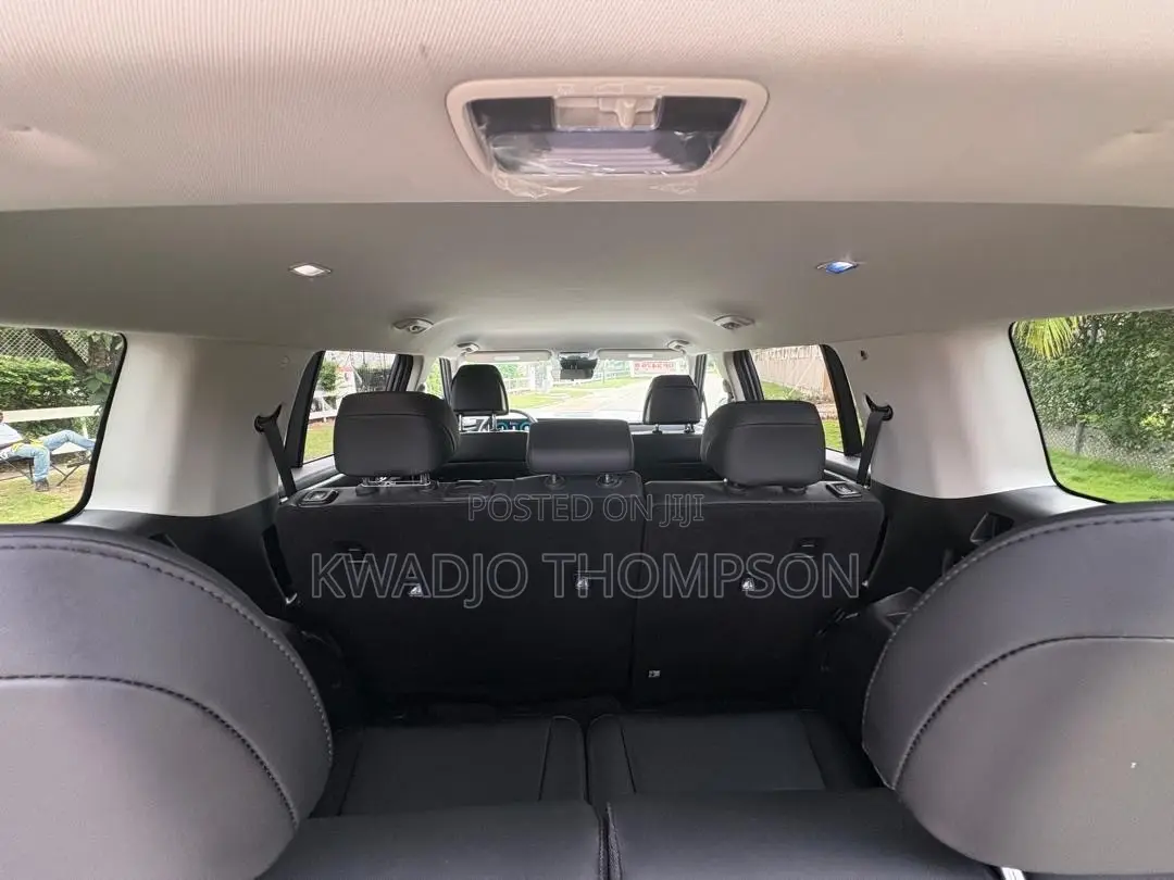 Hyundai Santa Fe SEL 2024 Silver