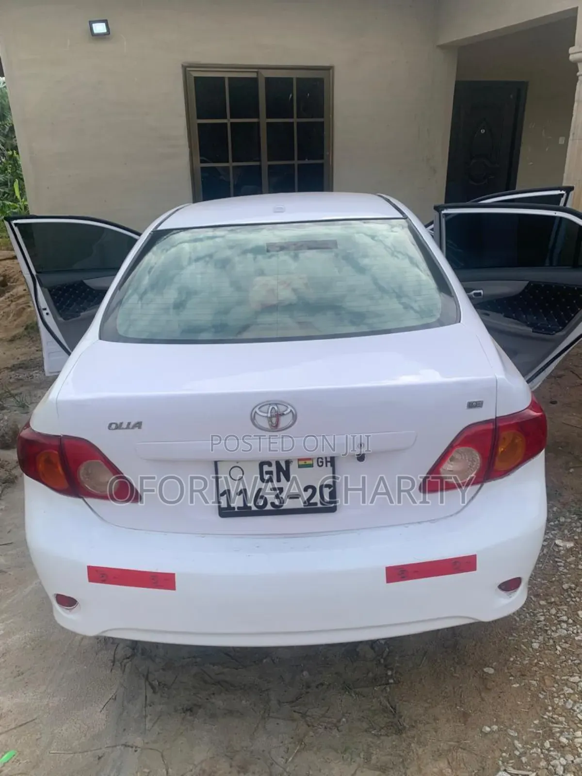 Toyota Corolla LE 4dr Sedan (1.8L 4cyl 4A) 2010 White