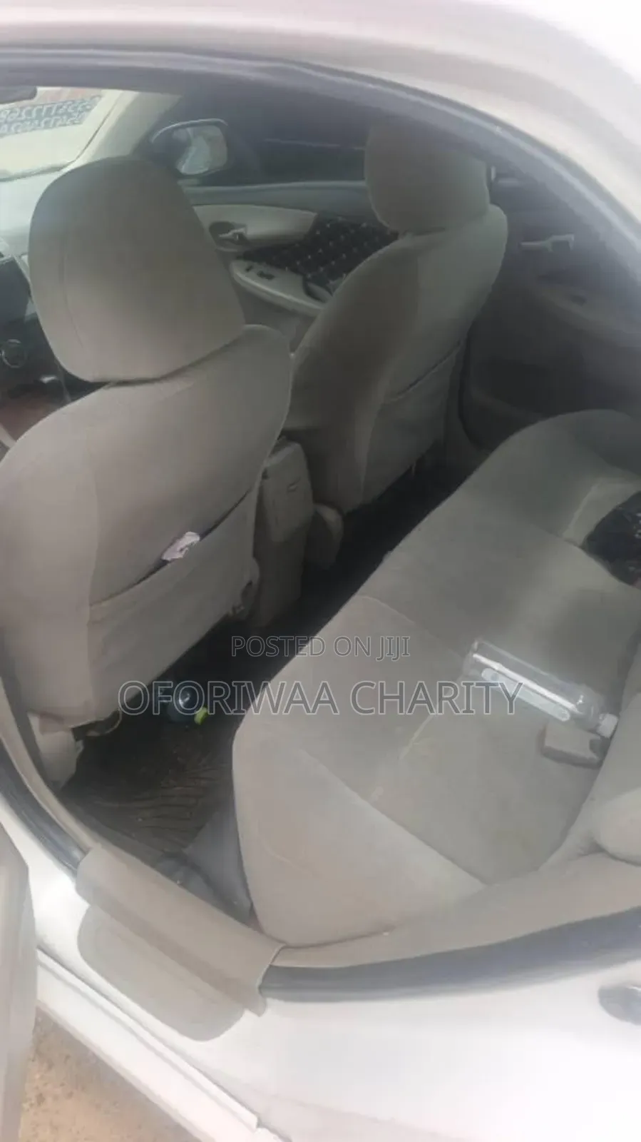 Toyota Corolla LE 4dr Sedan (1.8L 4cyl 4A) 2010 White