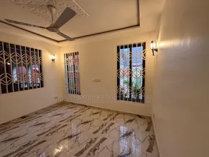 4bdrm Duplex in Ablekuma Agape for rent