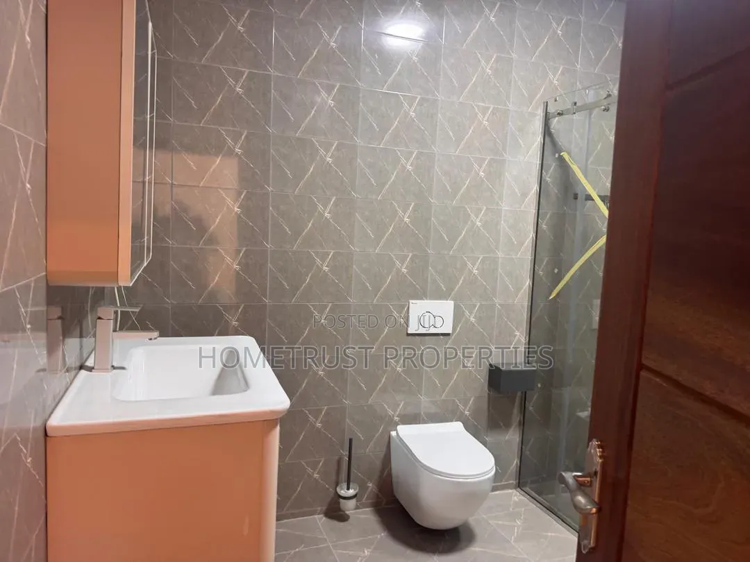 4bdrm Duplex in Ablekuma Agape for rent