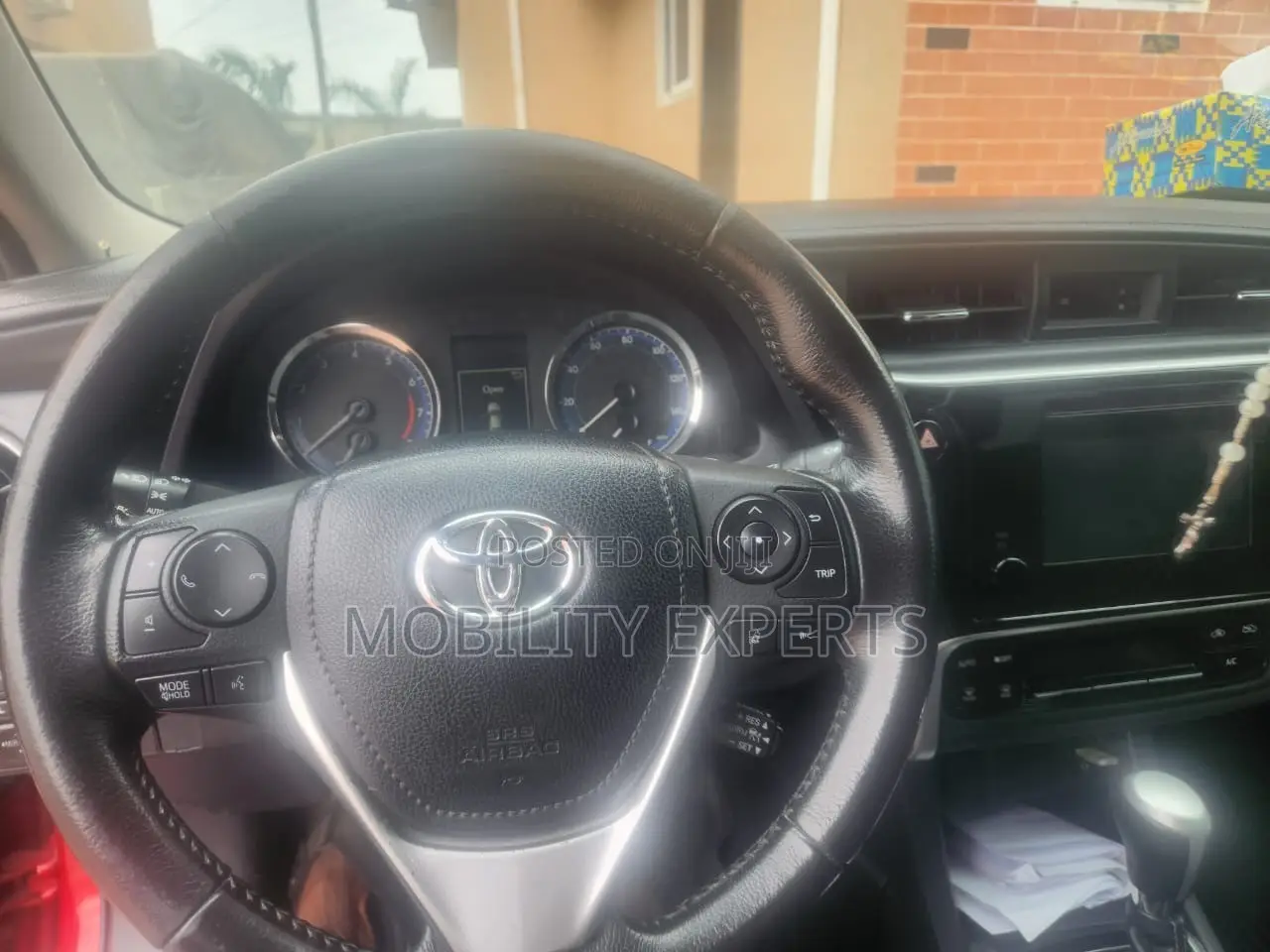 Toyota Corolla SE (1.8L 4cyl 6M) 2019 Red