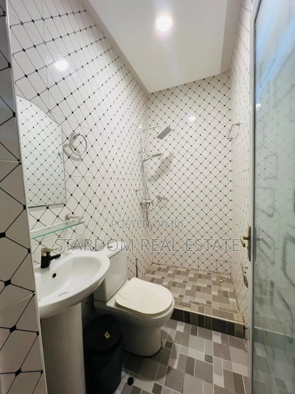 2bdrm Bungalow in Spintex Road Coastal, Coca Cola for rent