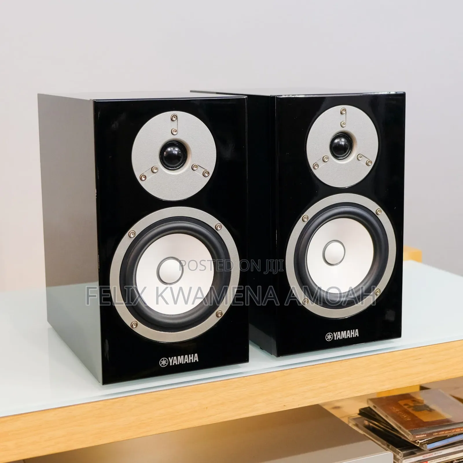 Yamaha Bookshelf Speakers NS-BP301