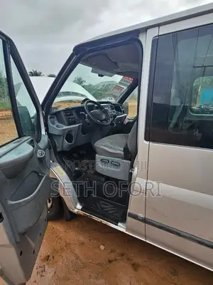 Ford E350 2011 Grey