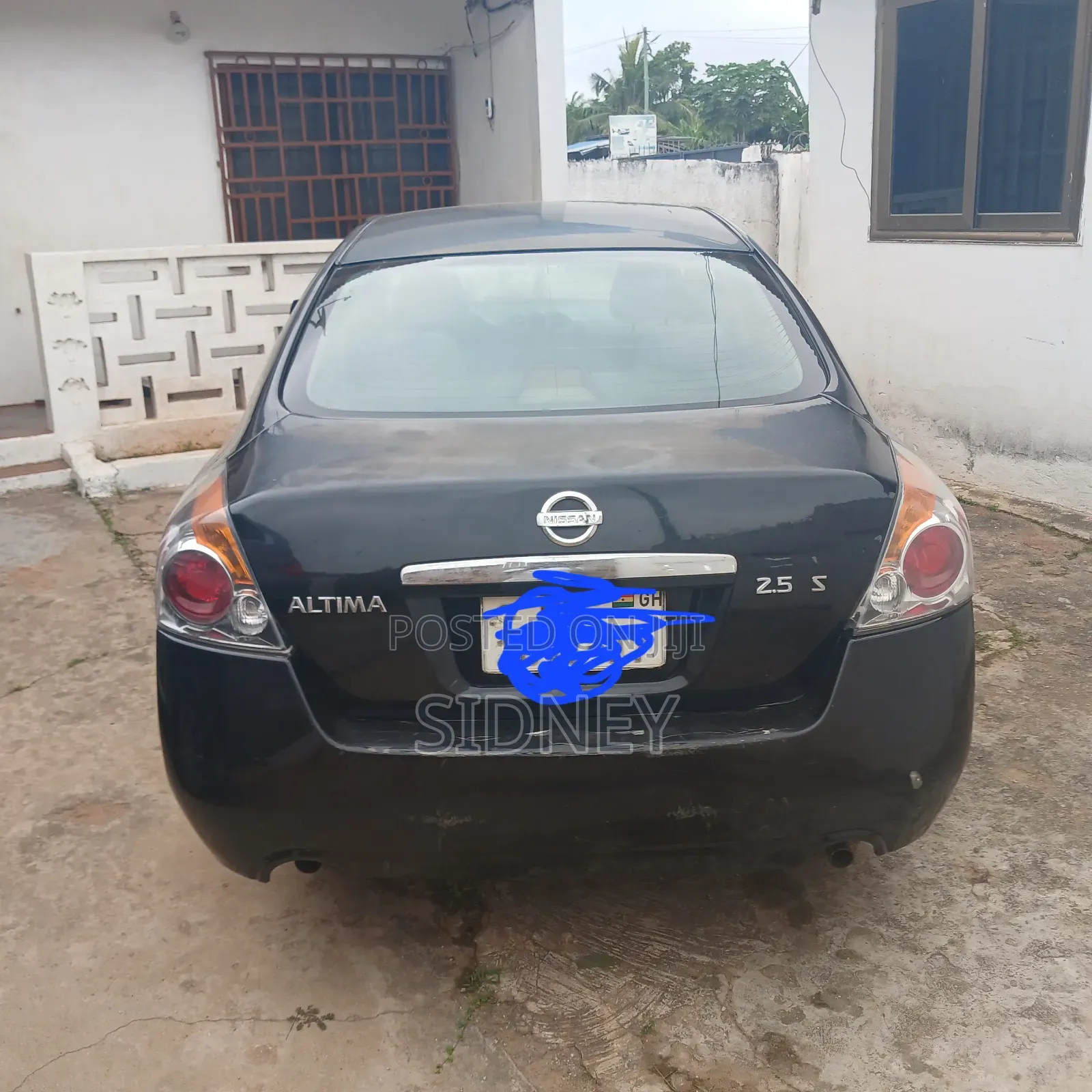 Nissan Altima 2012 Black