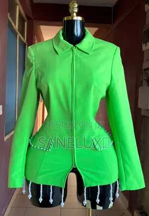 Elegant Women’s Blazer | Classy Professional