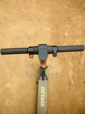 GOTRAX G6 Electric Scooter - 48V 15Ah, 56km Range, Like New