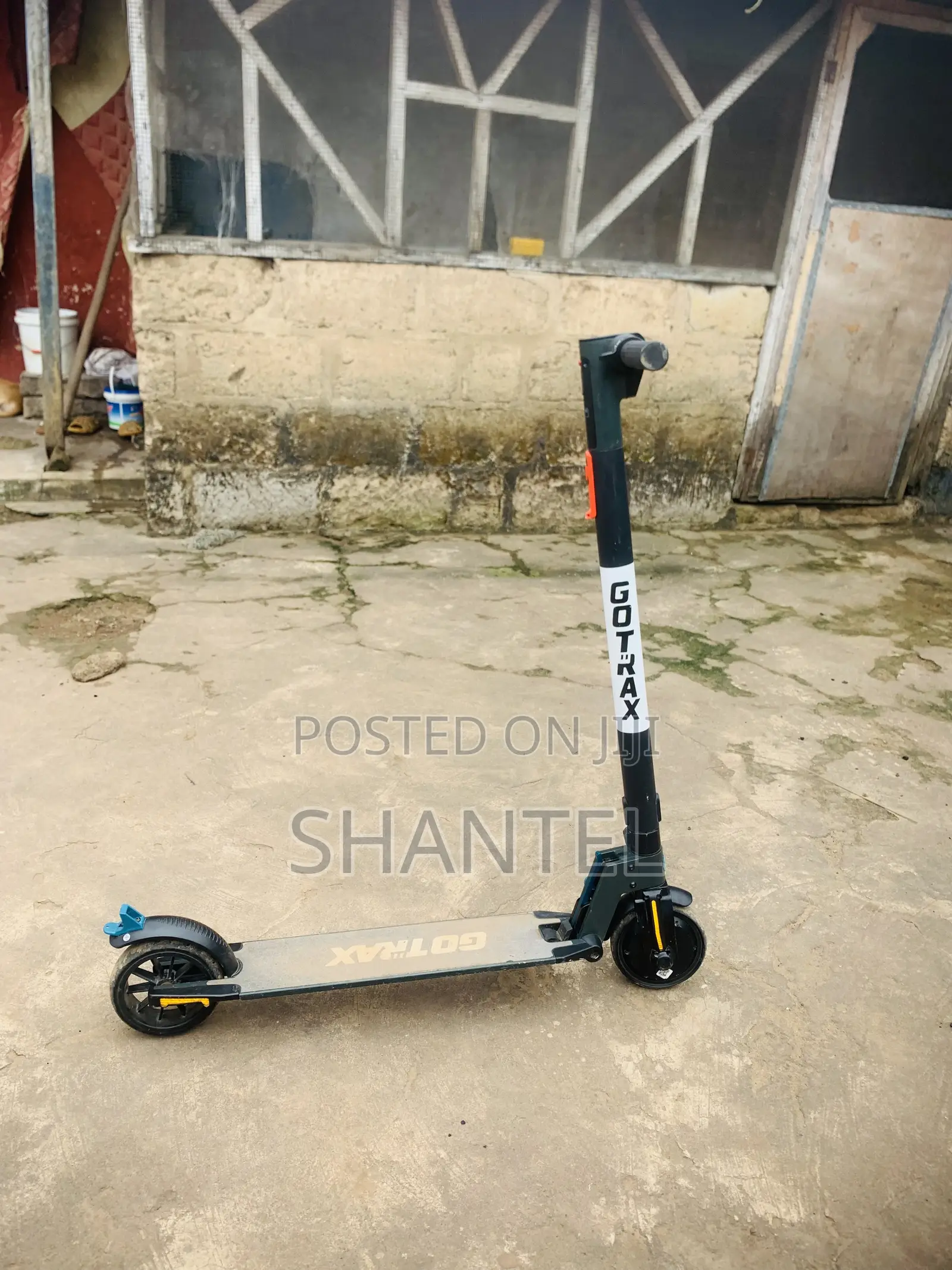 GOTRAX G6 Electric Scooter - 48V 15Ah, 56km Range, Like New