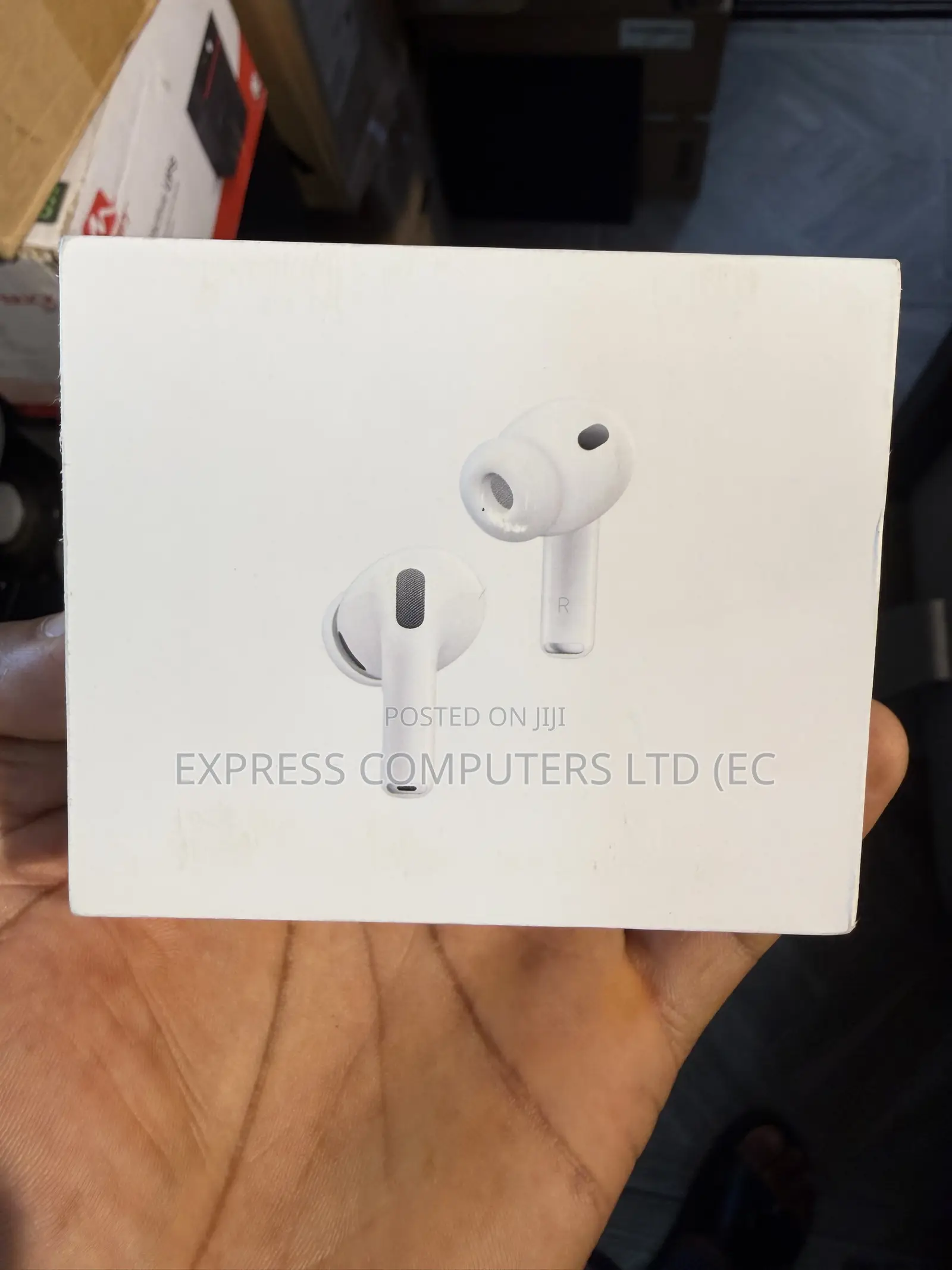 Apple  ORIGINAL AirPod Pro 3 Generation (USB-C) BRAND NEW FROM UK 