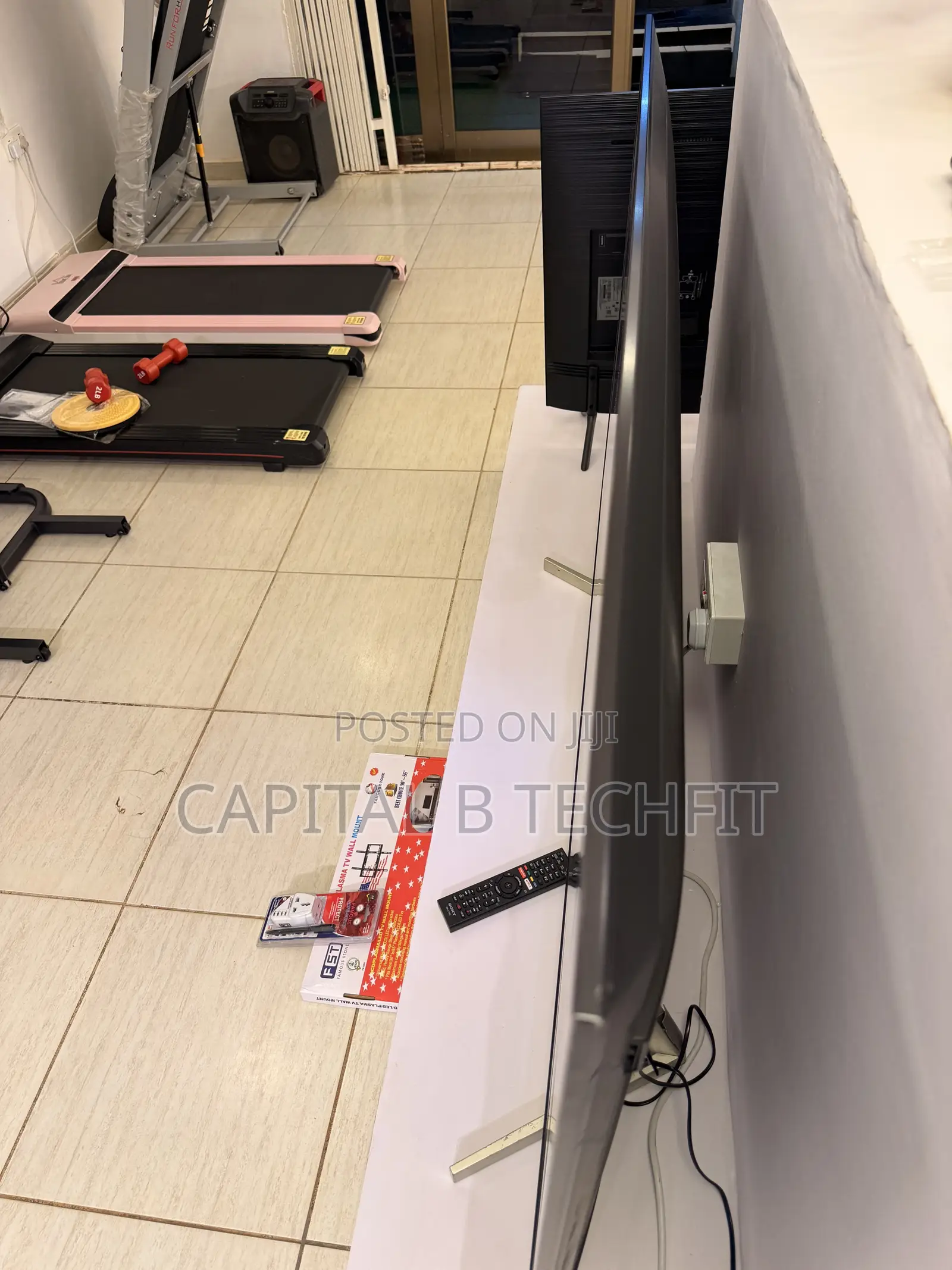 65inches Full Digital Satellite Android Uhd HDR Smart Somy Machine