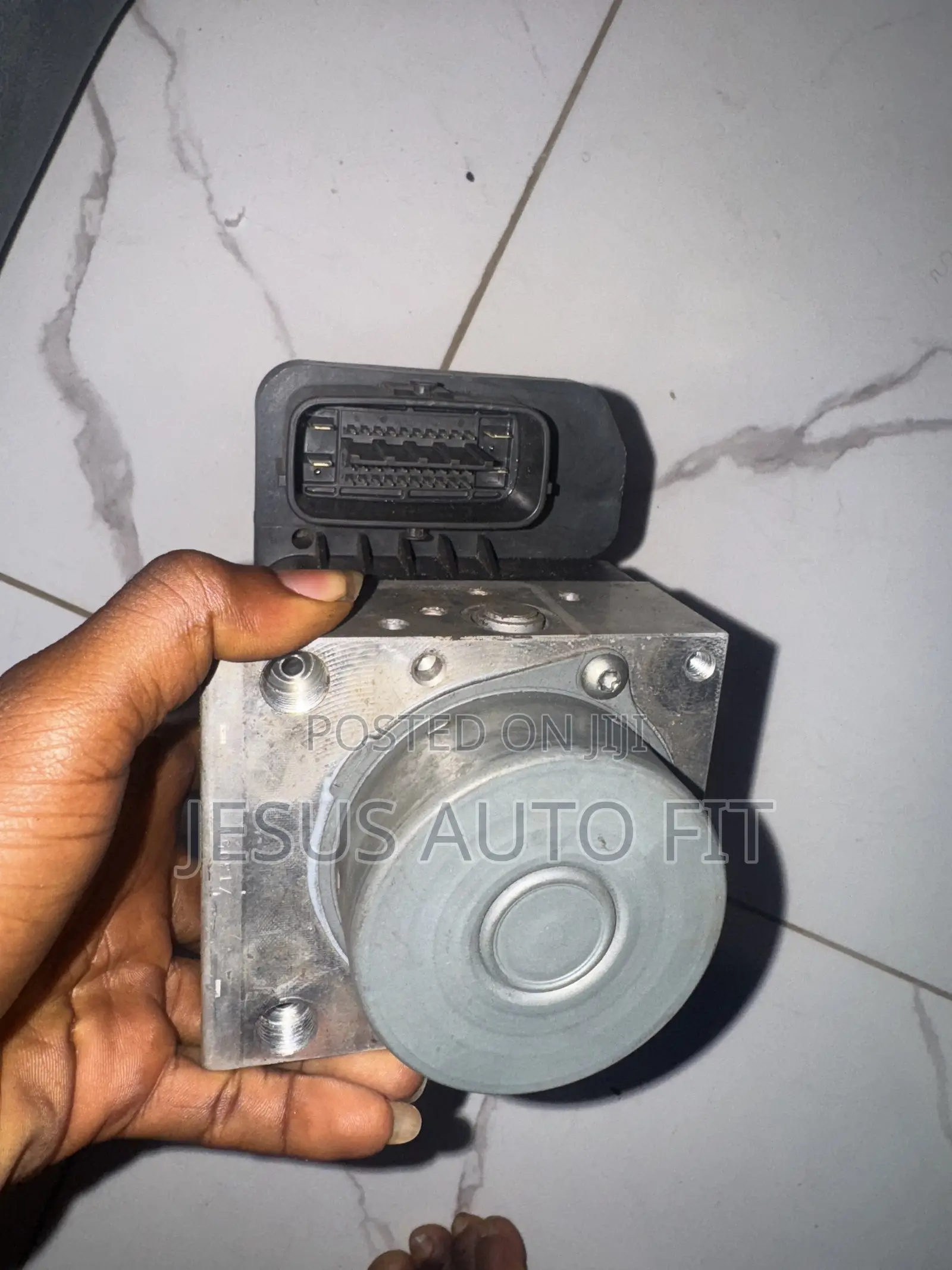 2012-2013 Toyota Corolla 1.8L Abs Anti Lock Brake Pump Control Module