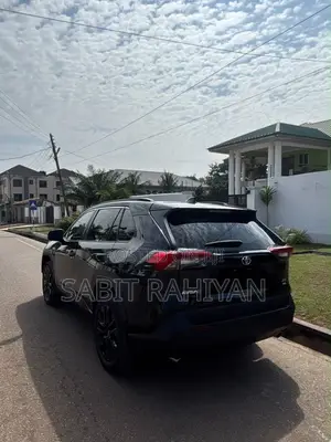 Toyota RAV4 XLE AWD 2024 Black