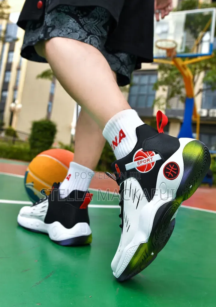 Beautiful Basketball Sneakers Sizes 40-43 Only