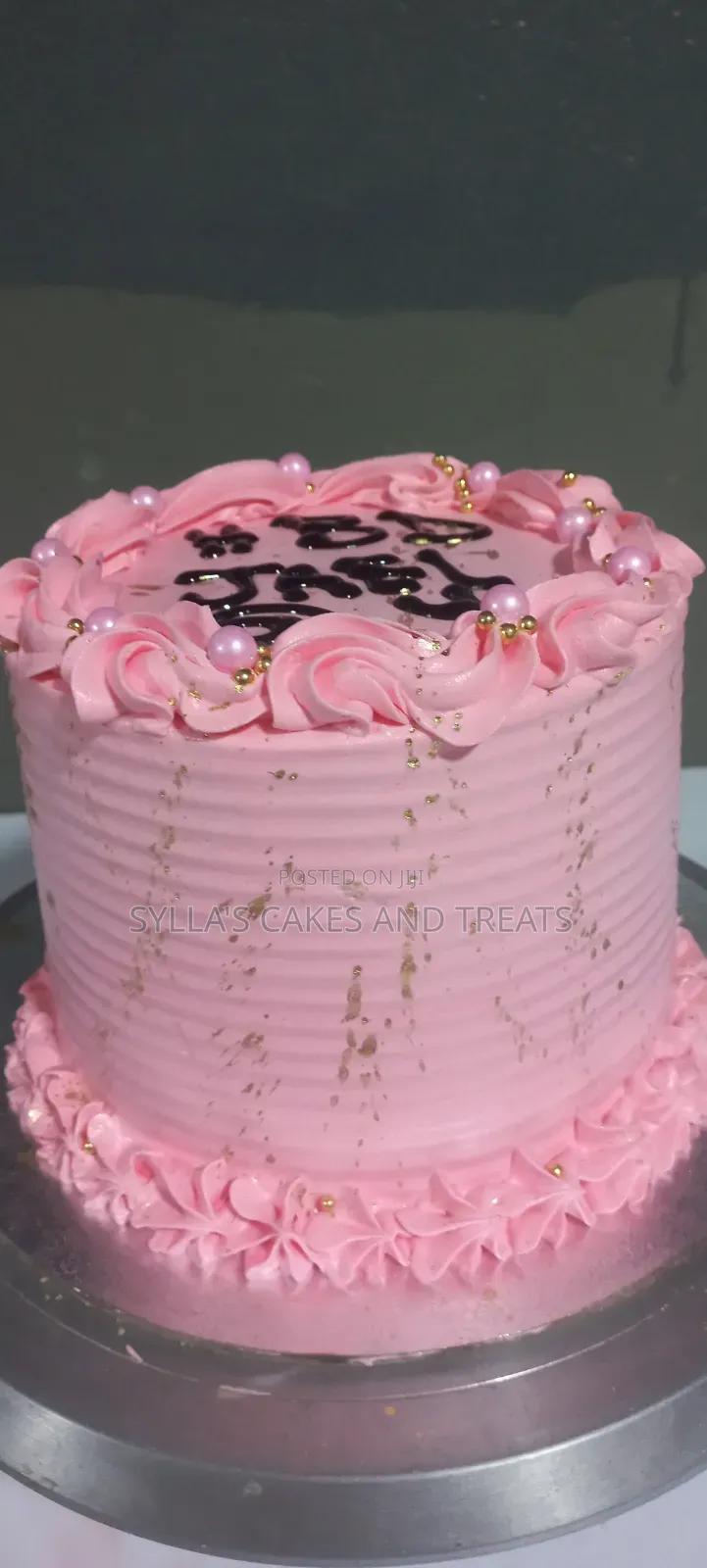 6-Inches 2 layersCustom Cake