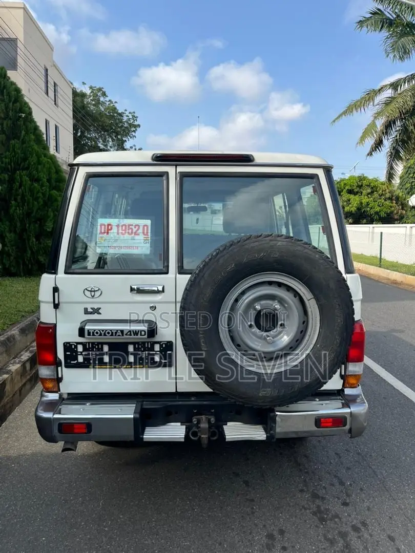 Toyota Land Cruiser 79 Series 2019 White